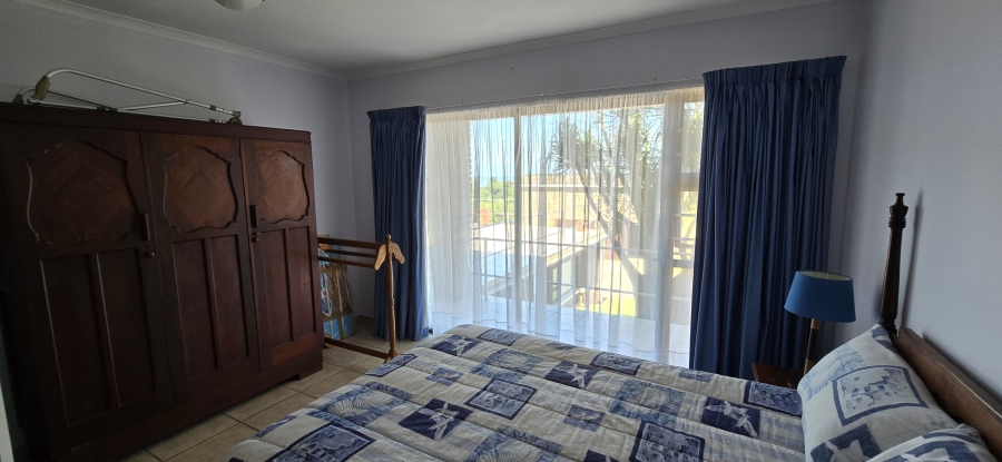 4 Bedroom Property for Sale in Marshstrand Eastern Cape
